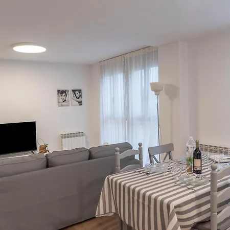 Apartamentos Riojaland En Lardero Con Garaje Exterior foto